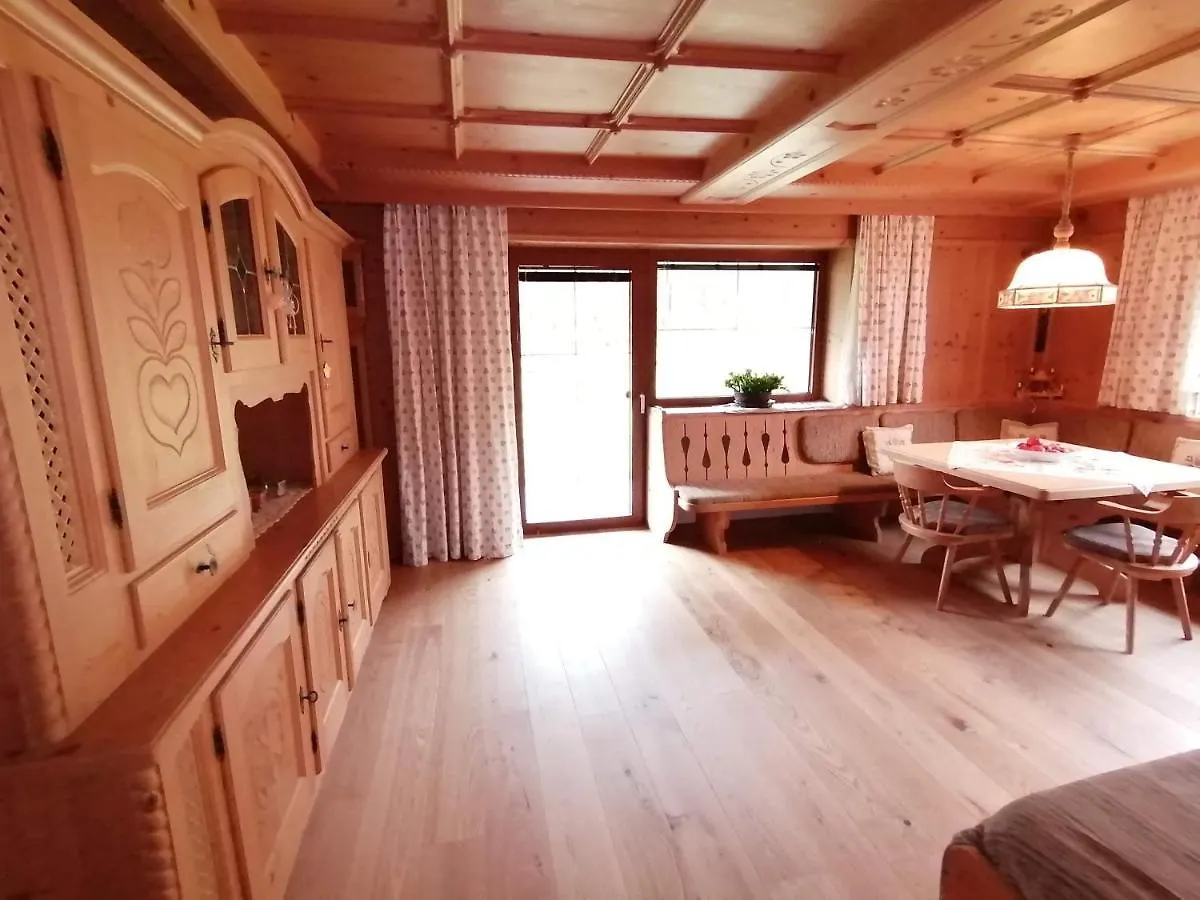 Holiday home Apartmenthaus Paradise Innsbruck
